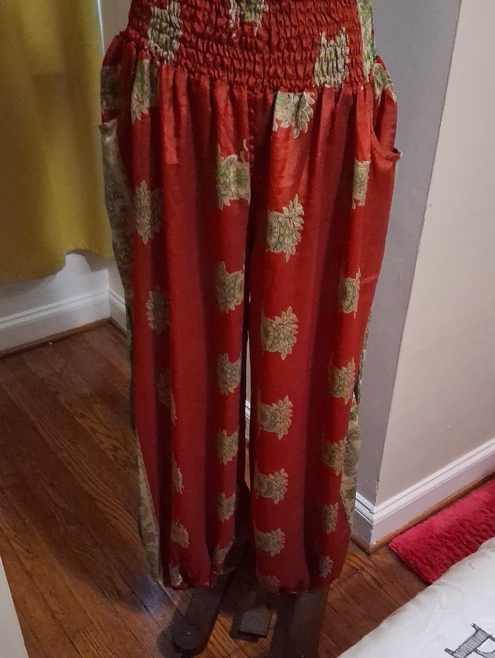 EARTHBOUND Red Wide-Leg Printed Pant with Green Motif